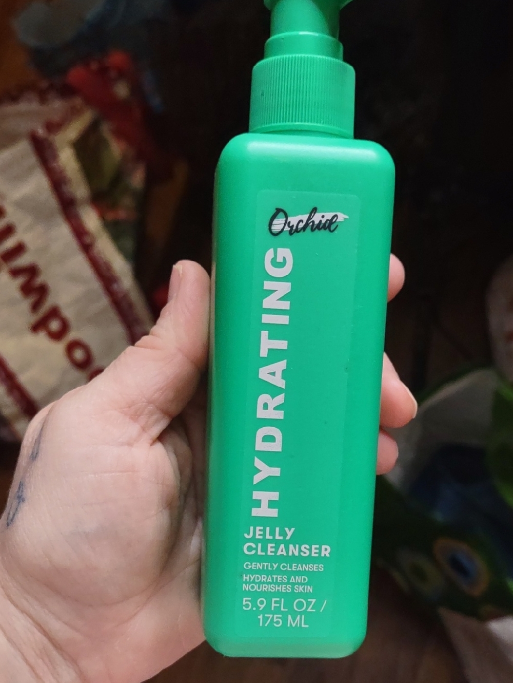 Hydrating at cleanser
